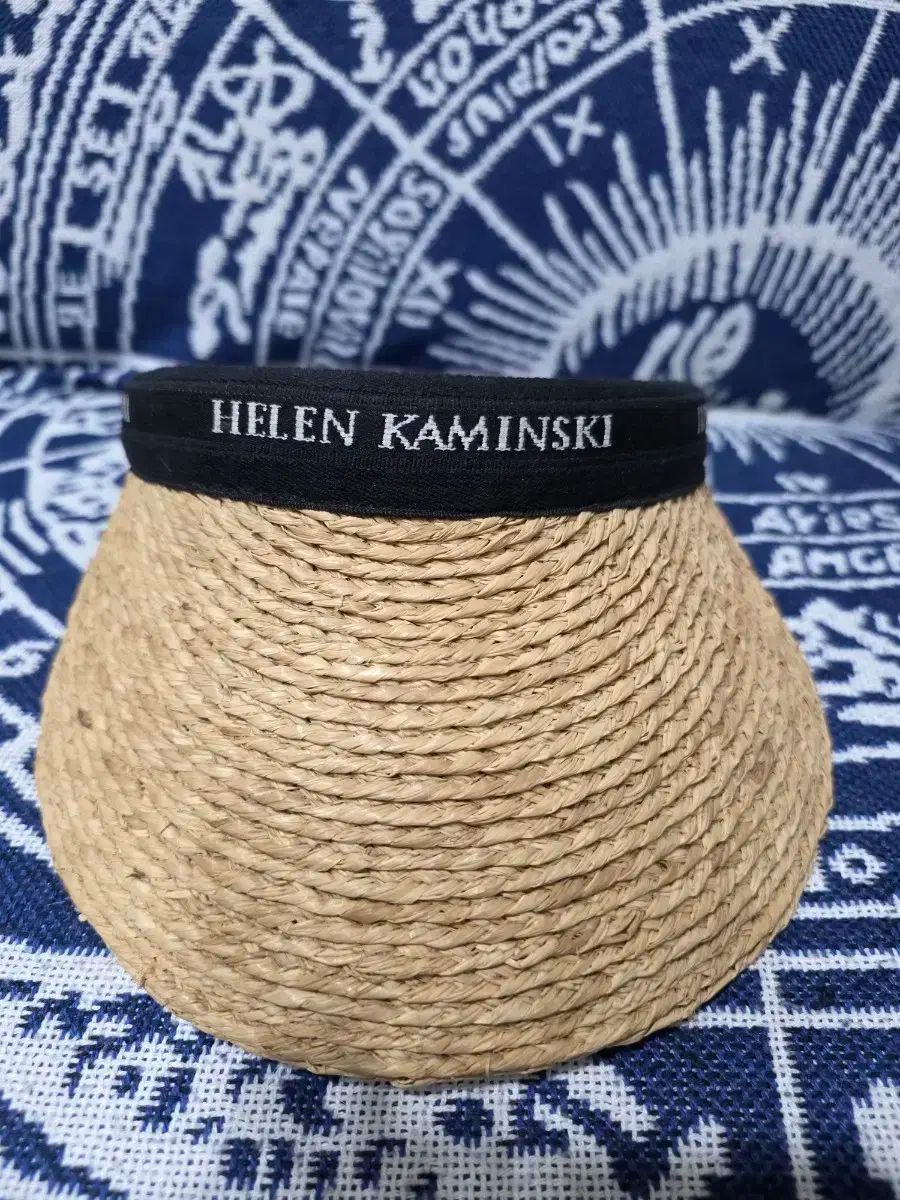 極美品 ヘレンカミンスキー 紫外線対策 ラフィアハット Classic 真夏の