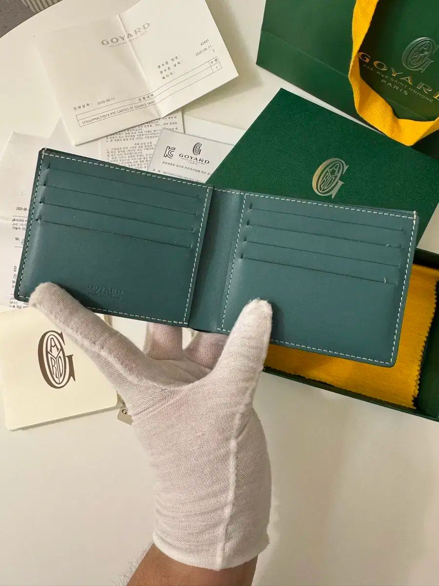 美品 GOYARD ゴヤール ヴィクトワール 二つ折り財布 スペシャル グリーン 美品 GOYARD ゴヤール ヴィクトワール 二つ折り財布 スペシャル