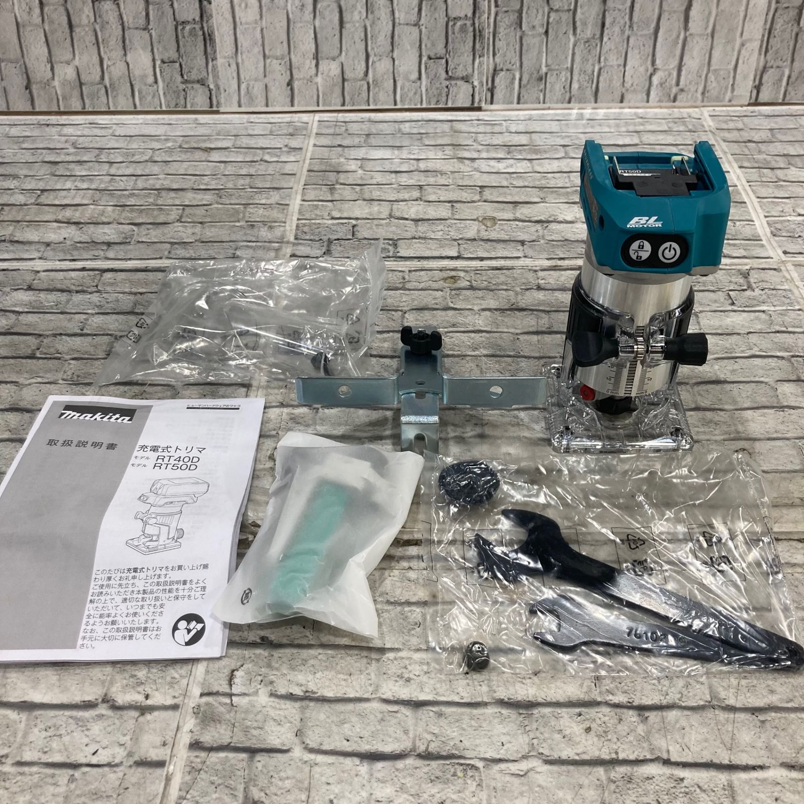 マキタ(makita) コードレストリマー RT50DZ【川口店】