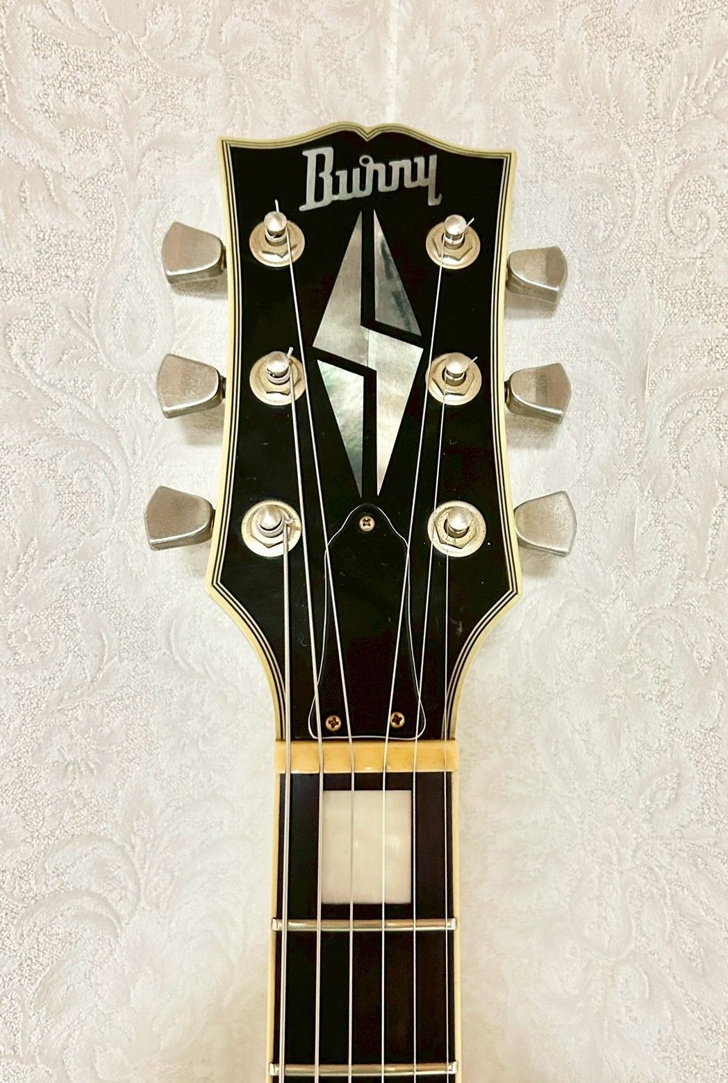 Burny rlc-60ダイヤモンドインレイ s-l400.jpg