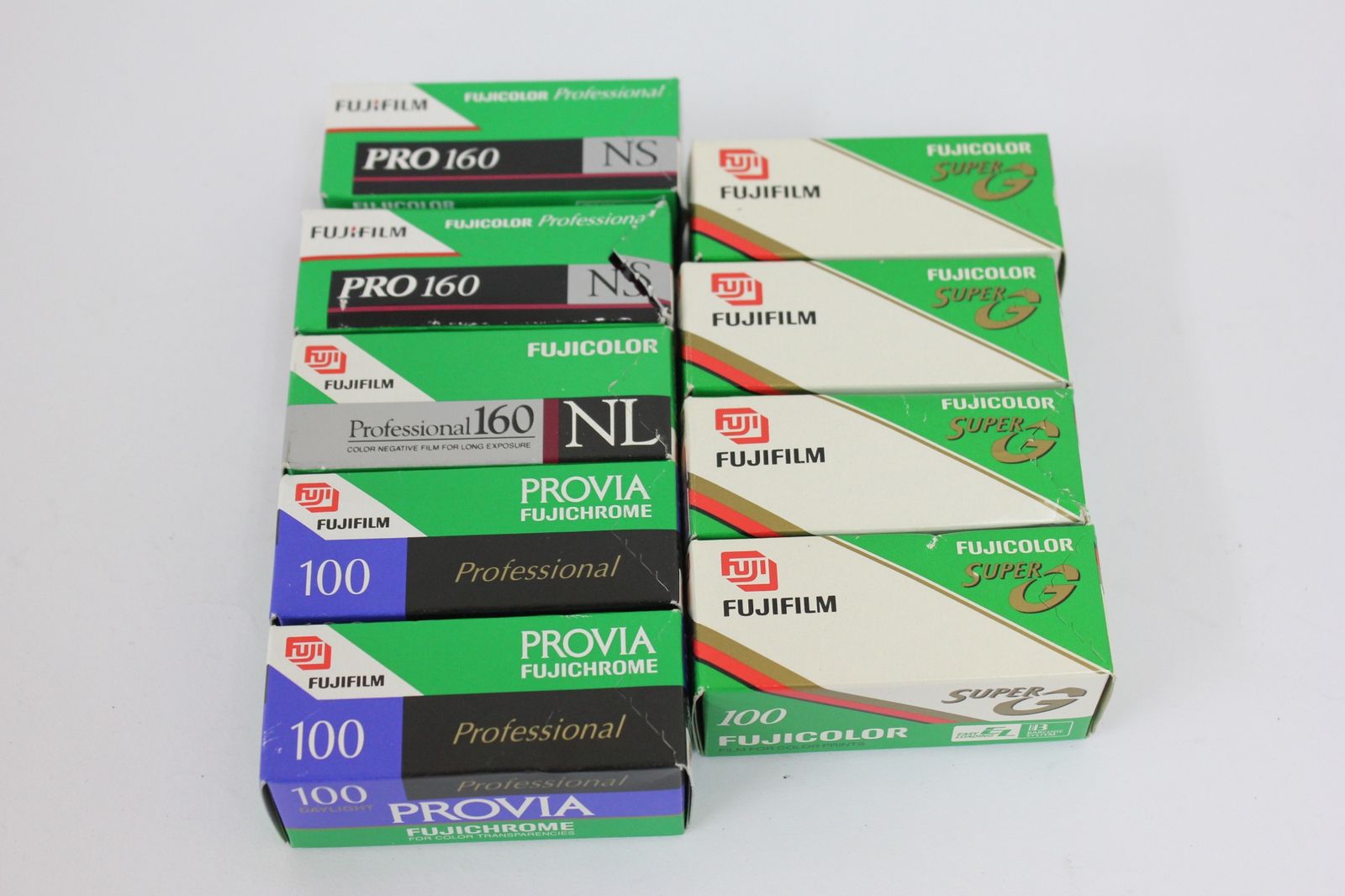 品 富士フィルム Fujifilm Super G 100 4本 Pro 160 NS 120 2本 Professional 160 NL Provia 2本 期限切れフィルム9本セット M5543