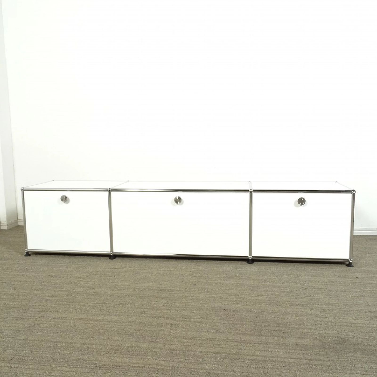 ◾︎SELUNO◾︎ アウトレット USM Haller USMハラー ローボード ドロップダウンドアx3 ホワイト 26万 v464