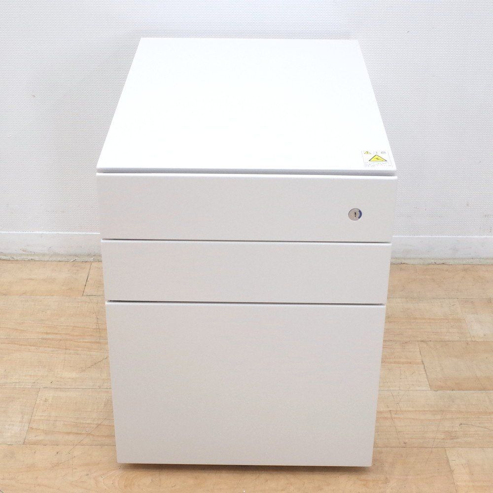 イトーキ ITOKI トイロ 3段ワゴン JM-046MJC-W9 ホワイト 鍵付 収納ワゴン デスクワゴン 引き出し 袖机 定価9万 EG17851 オフィス家具