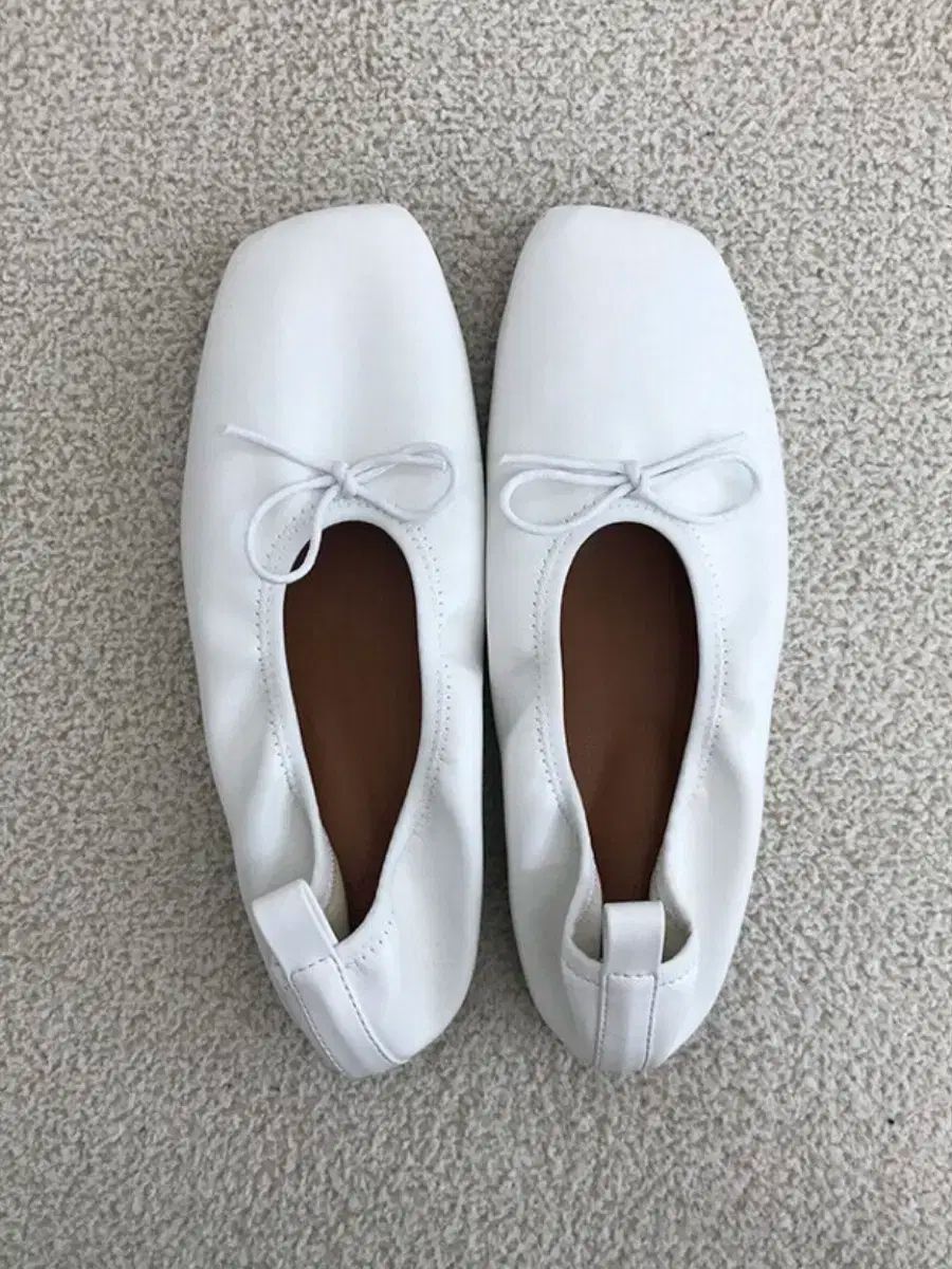 スクエア リボン フラット シューズ エテブルー 1 つのログ モルガント ユニ ダム ドウィル ジェイ・ビン