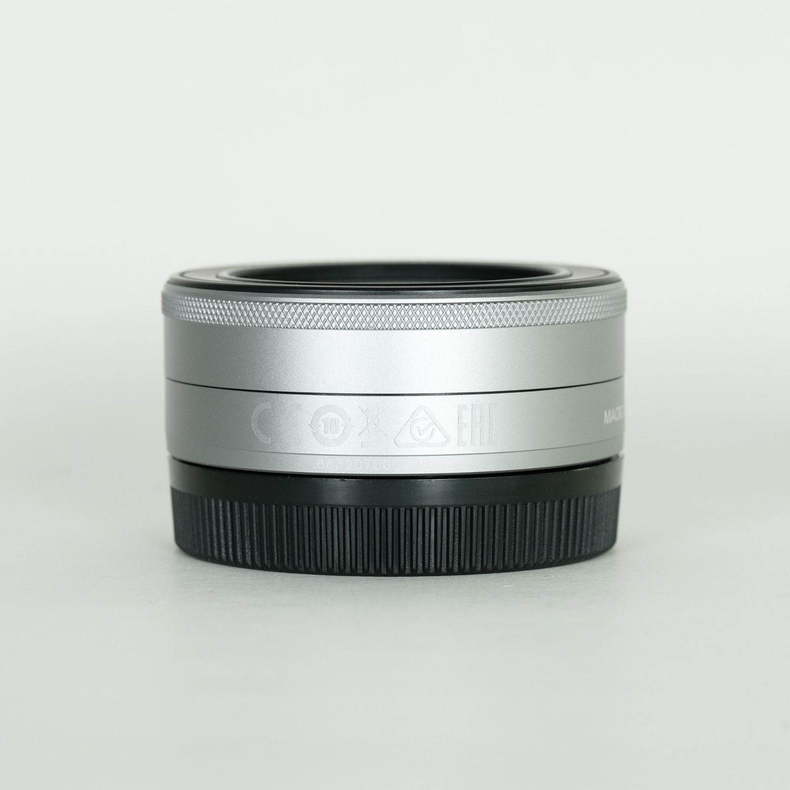 美品 Canon EF-M 22mm F2 STM プロテクター付 EFレンズ キャノン 単焦点レンズ CANON EF-M 22mm F2 STM シルバー