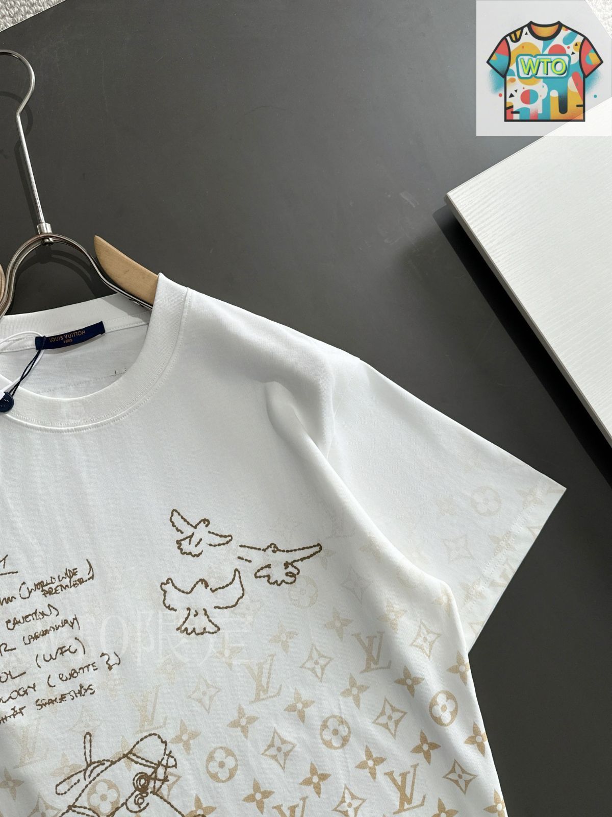 今日特価】Louis Vuitton 2025SS ホワイト T シャツ（ユニ