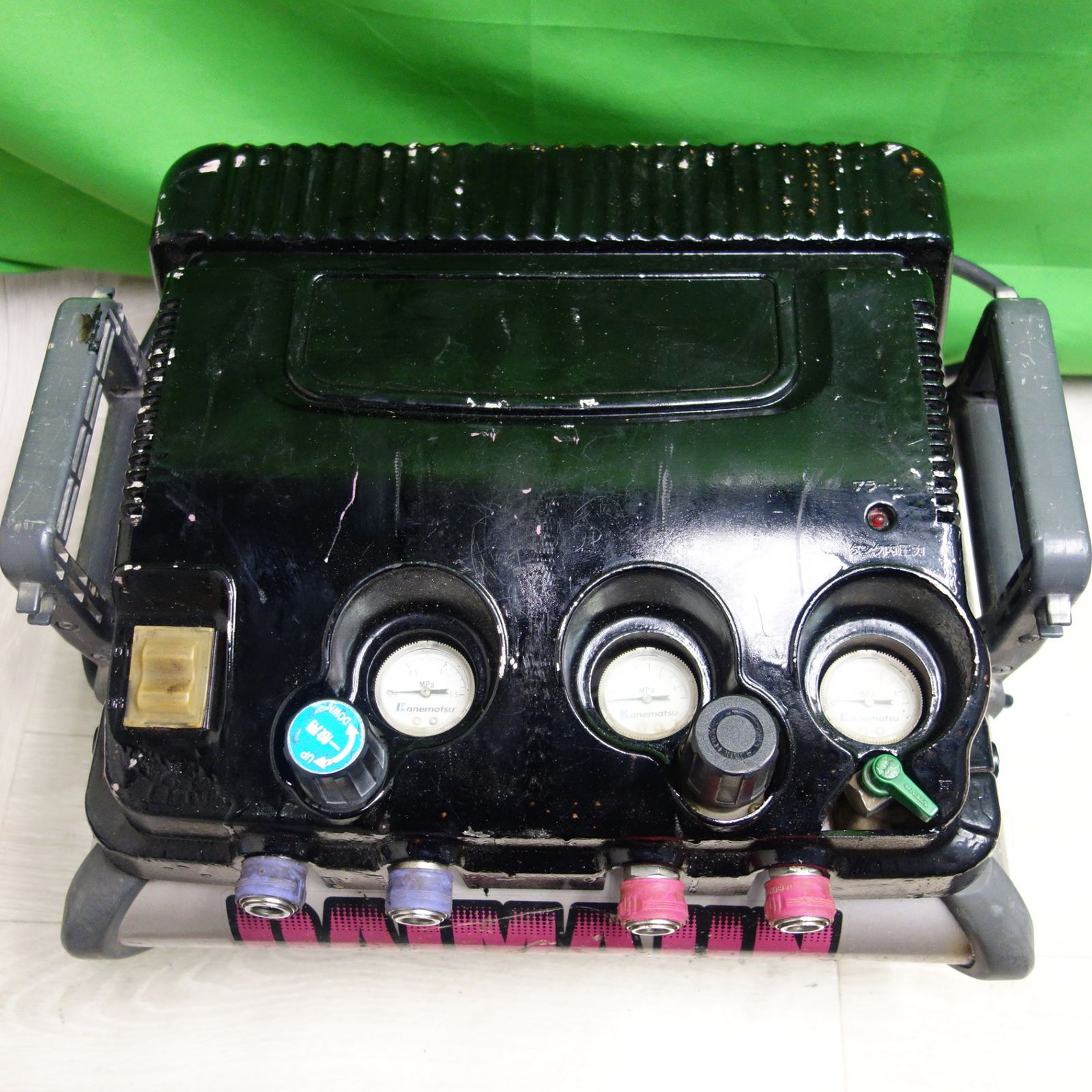 送料無料] ☆カネマツ DAIMAJIN エア コンプレッサ KP-3310 兼松