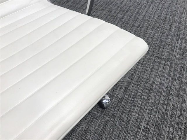 アームチェア イームズアルミナム