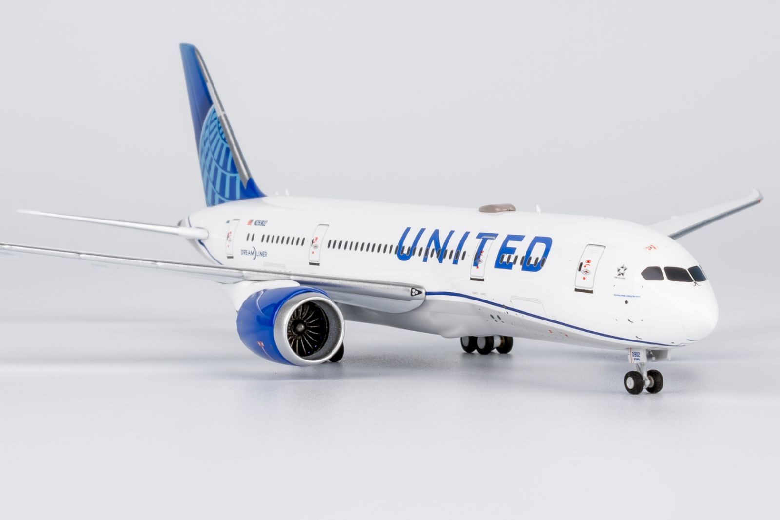 ユナイテッド航空 787-8 ドリームライナー N26902 1/400 ユナイテッド航空 787-8 ドリームライナー N26902 1/400 - メルカリ