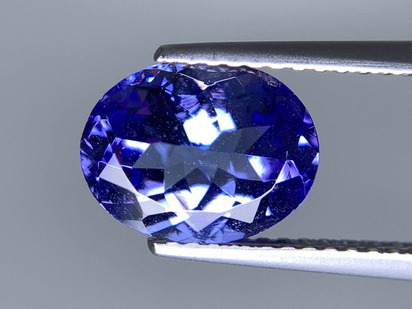 タンザナイト 天然 2.193ct 宝石ソーティング付き 9.7㎜×7.4㎜×4.5㎜ ルース 裸石 7007Y FORTGASGNV_COM_BR