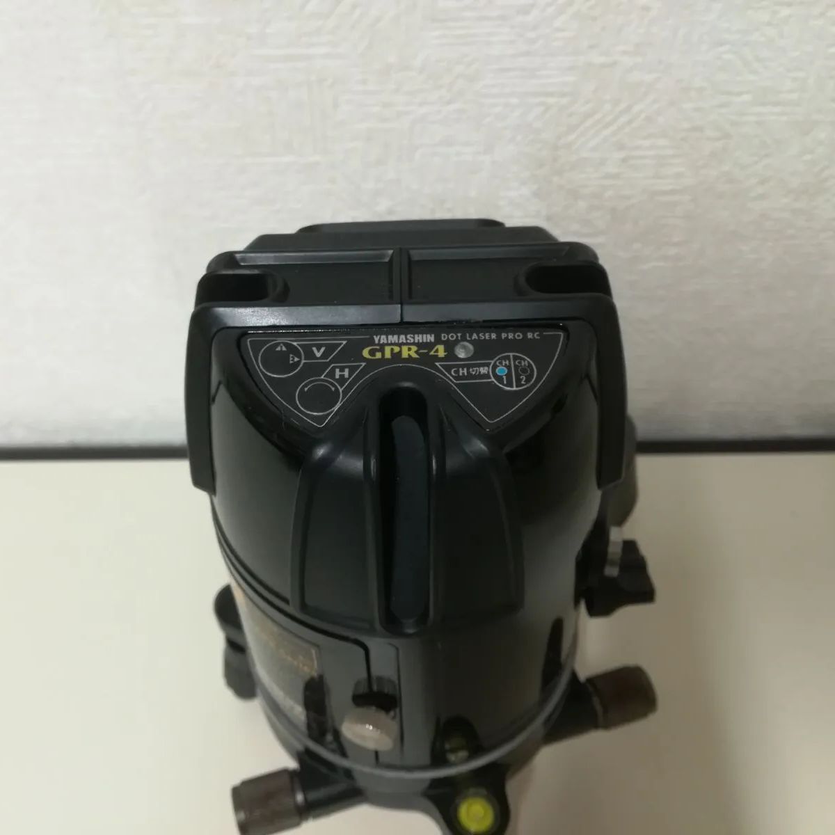 レーザー墨出し器 三脚付き