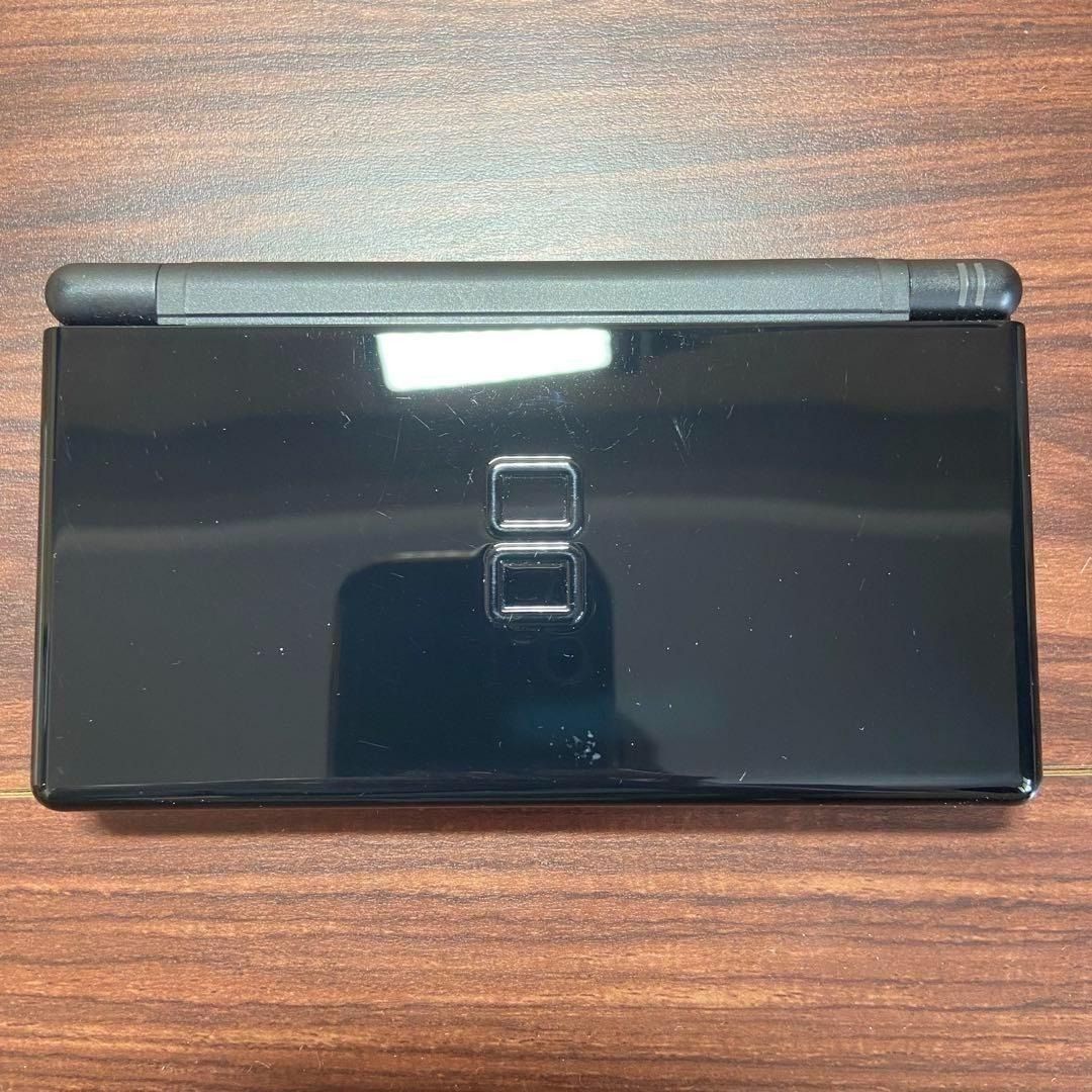 ジェットブラック