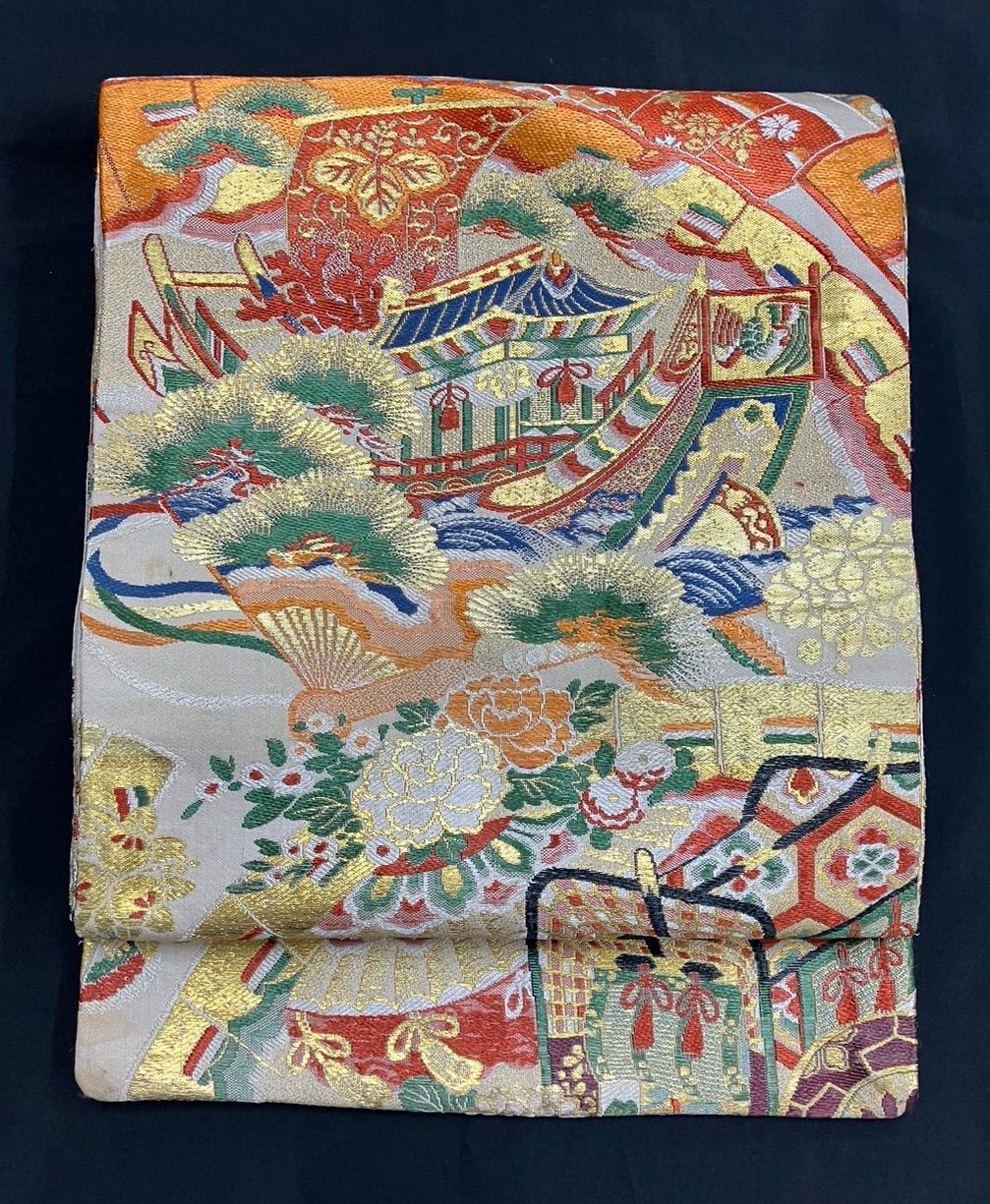 るんるん 御所車と宝船のゴージャスな丸帯 OB 97 白系 オレンジ系 青 緑 金