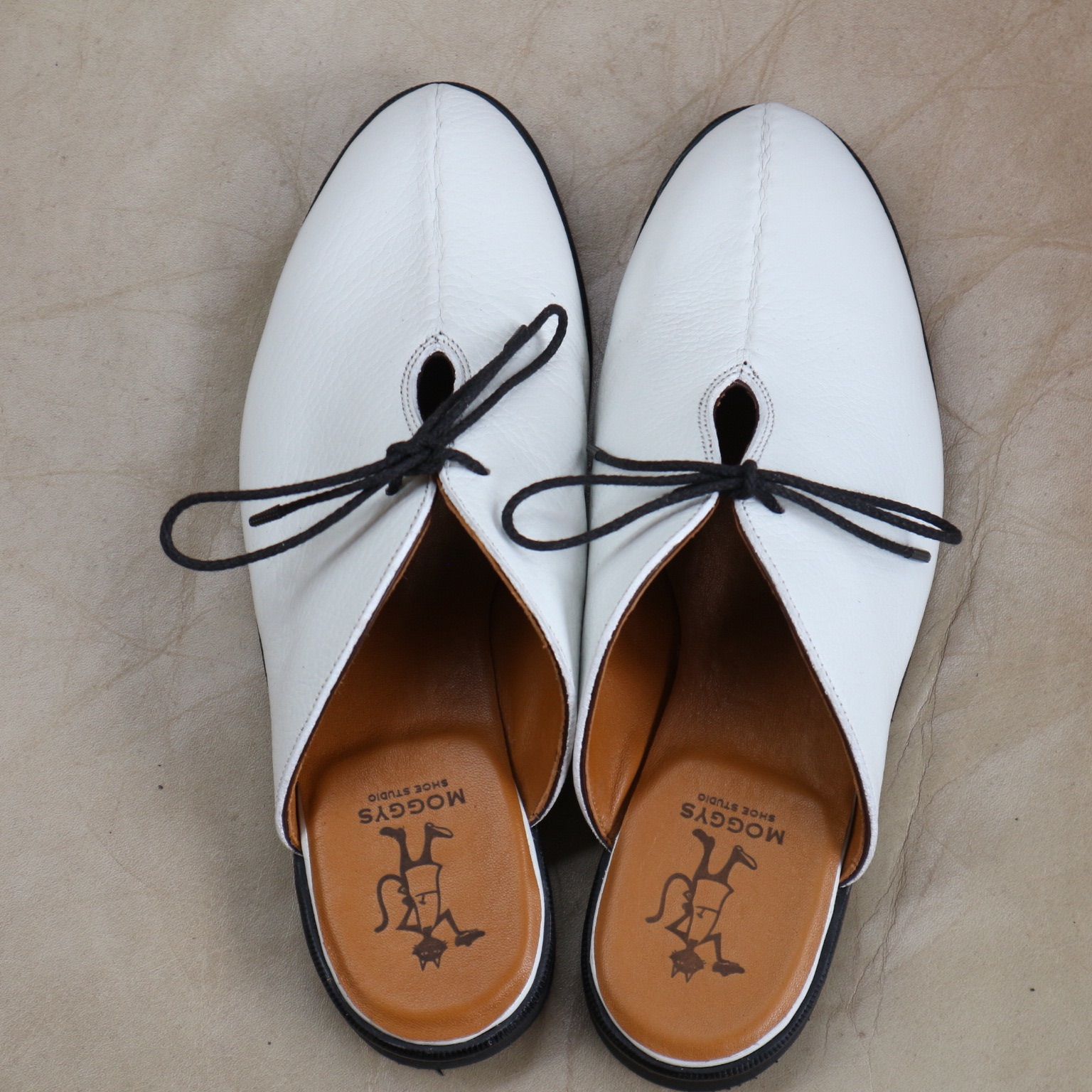lavie shoes / SIZE：Ladies Sサイズ (22〜22.5cm) / ホワイト