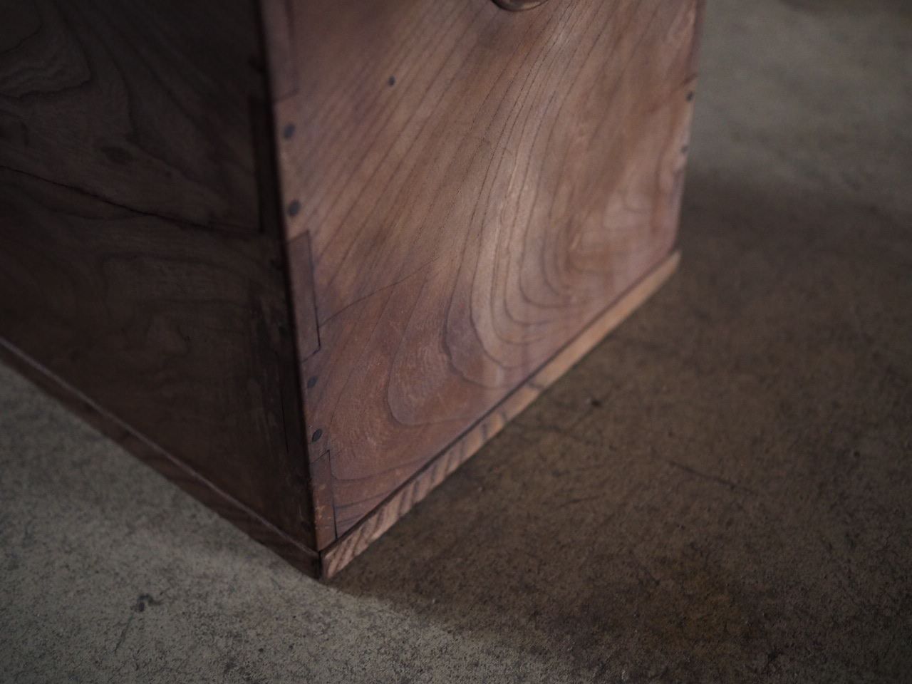 残りわずか 欅材の小型角火鉢 昭和初期 古録展 送料無料 品番H1498