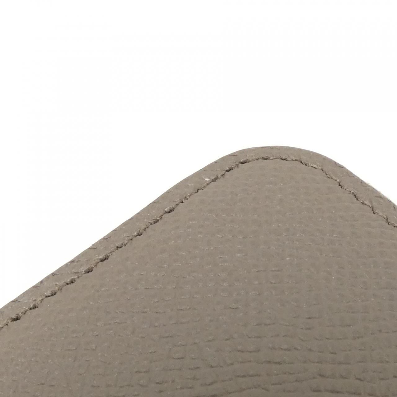 エルメス DELLA CAVALLERIA FAVOLOSA シルク イン コンパクト 083344CK  