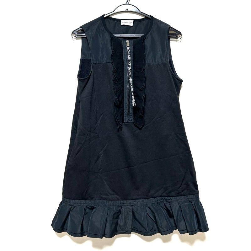moncler モンクレール　レディースノースリーブ ポロシャツ moncler モンクレール レディースノースリーブ ポロシャツ