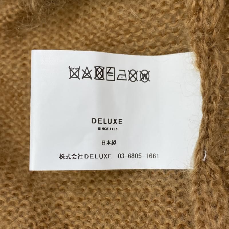 DELUXE