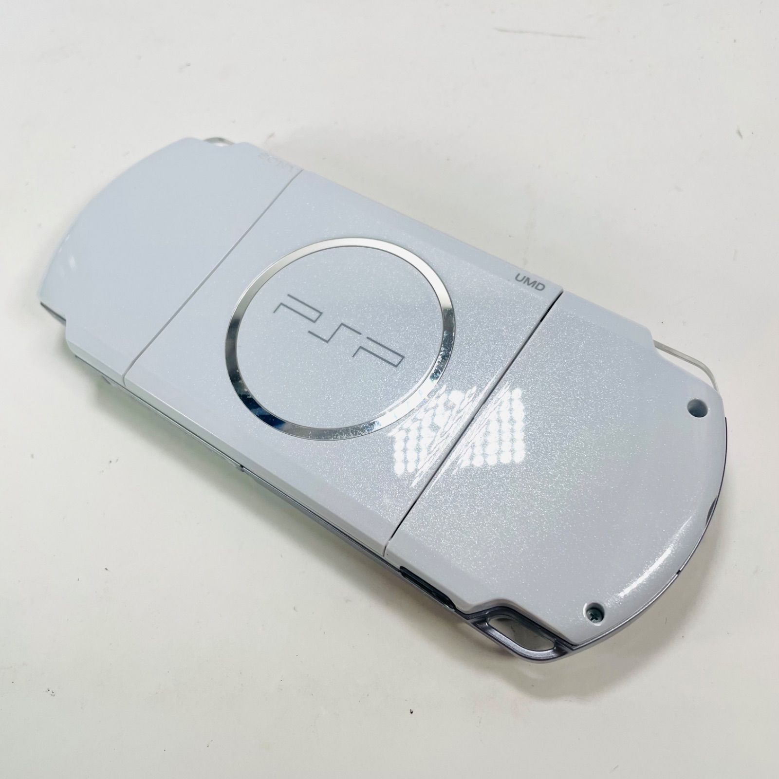 パールホワイト