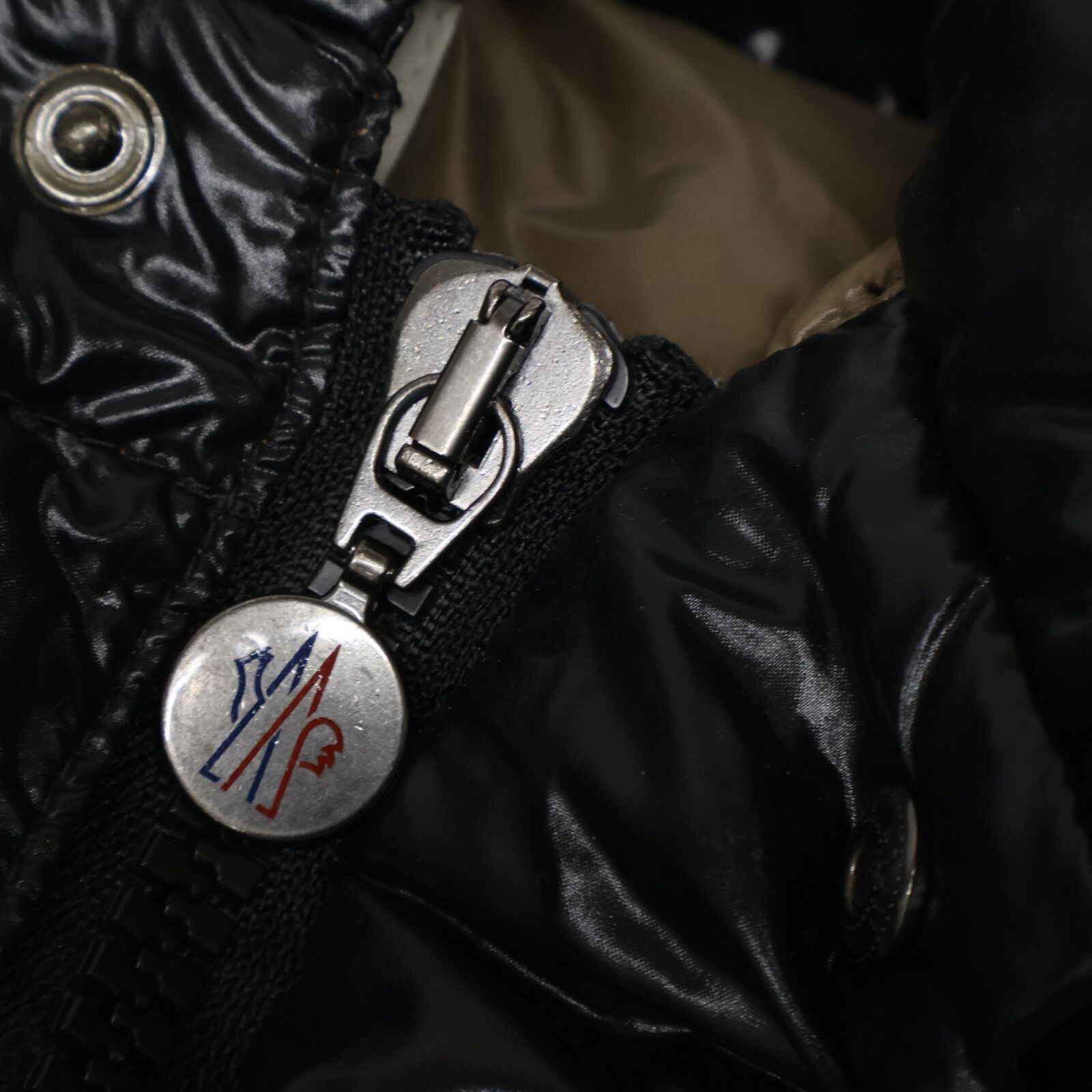 MONCLER モンクレール