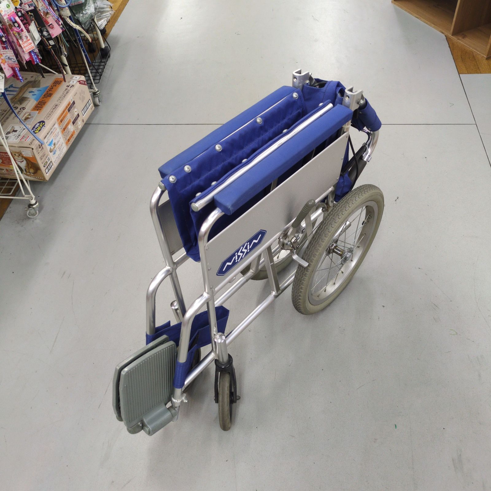 J253 ☆多少使用感有り☆NiSSiN☆介助式車いす