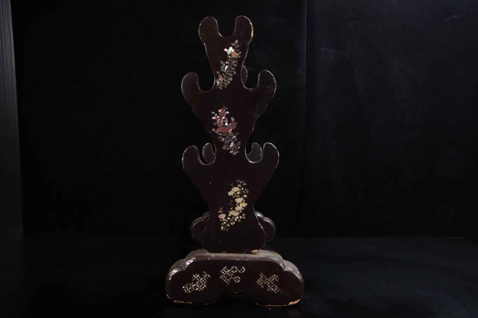 黒漆 螺鈿細工 賢人草花文刀掛 50cm 細密細工 萩 武具骨董 唐物 骨董