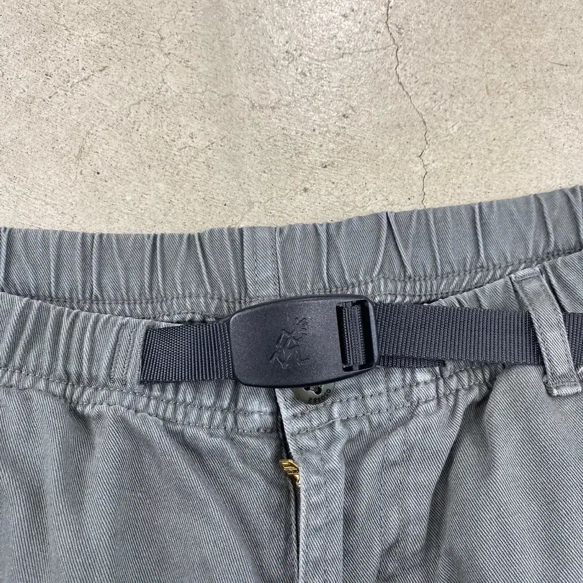 パンツ