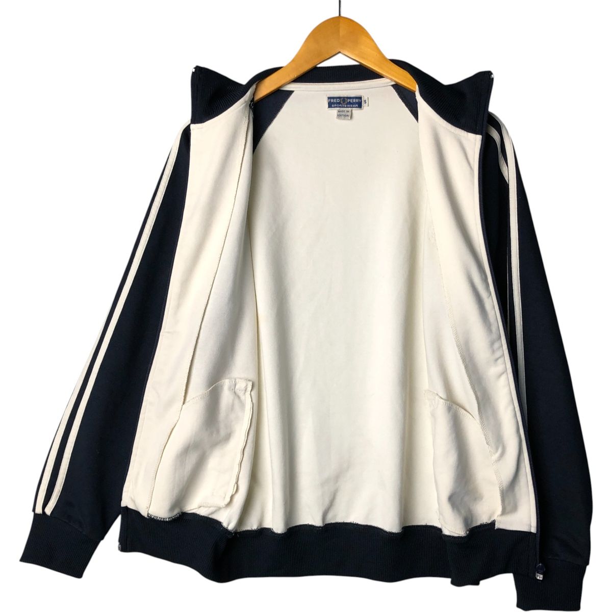 90s Fred Perry フレッドペリー トラックジャケット FRED PERRY - 90s⭐️Fred Perry トラックジャケットM 刺繍ロゴ