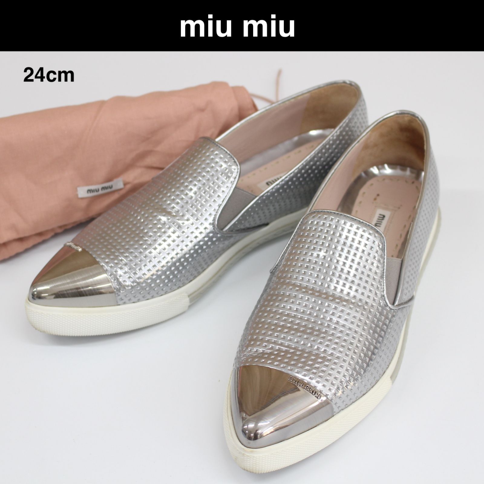 メルカリshops A634 Miu Miu シルバー スリッポン レディース 24センチ 靴