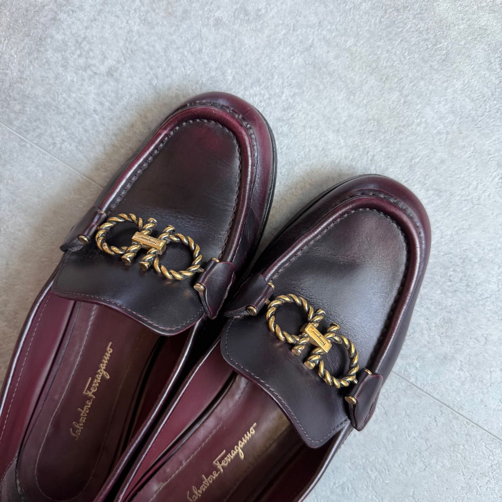 ✨極美品✨ フェラガモ 22cm シルバー ガンチーニ ローファー ブラック