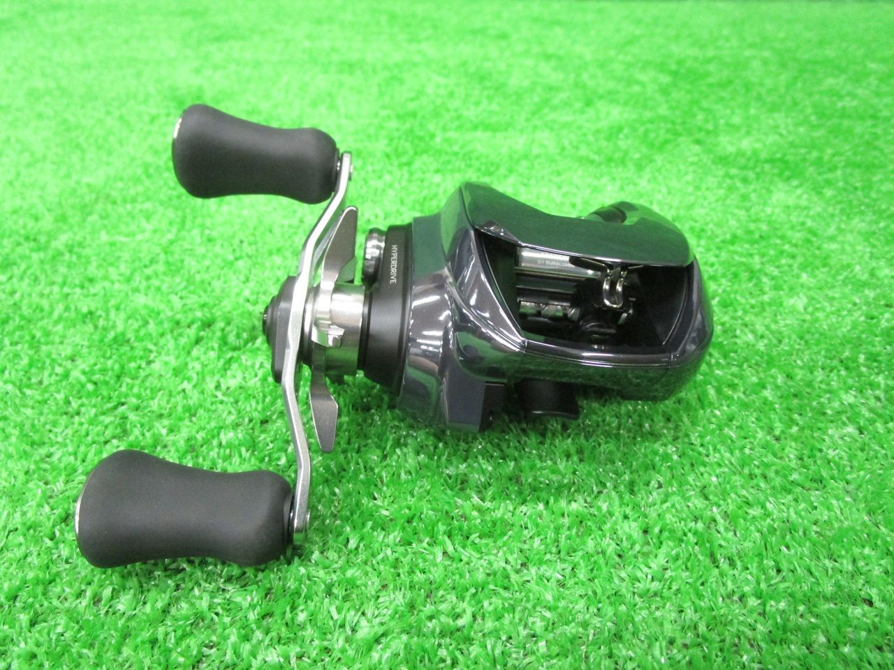 ダイワ 24 IM Z TW 200 H-C 右ハンドル 併売