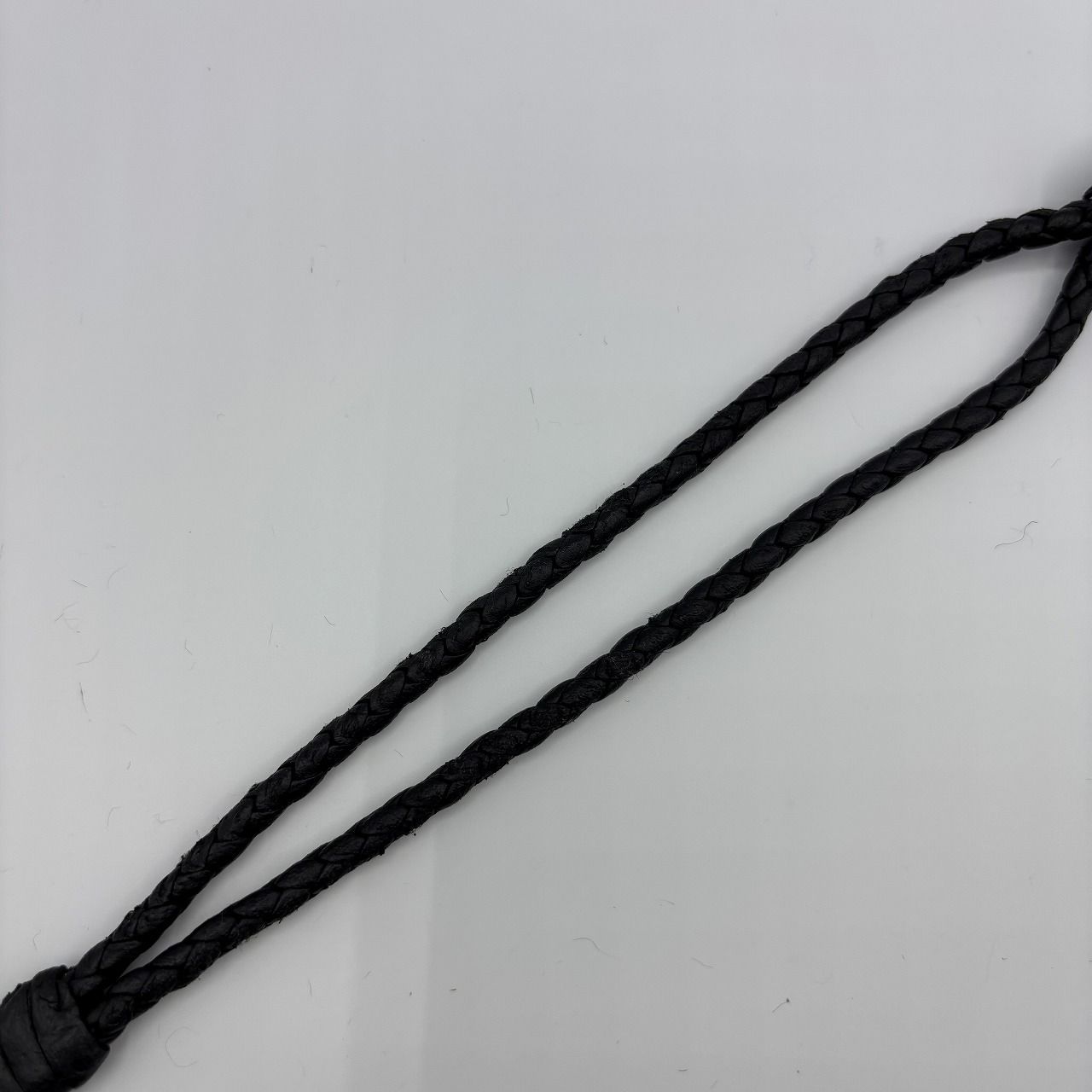 ボッテガヴェネタ、ブラックレザー編み込みブレスレット BOTTEGA VENETA 【名入れ込み】【スペシャルラッピング付き