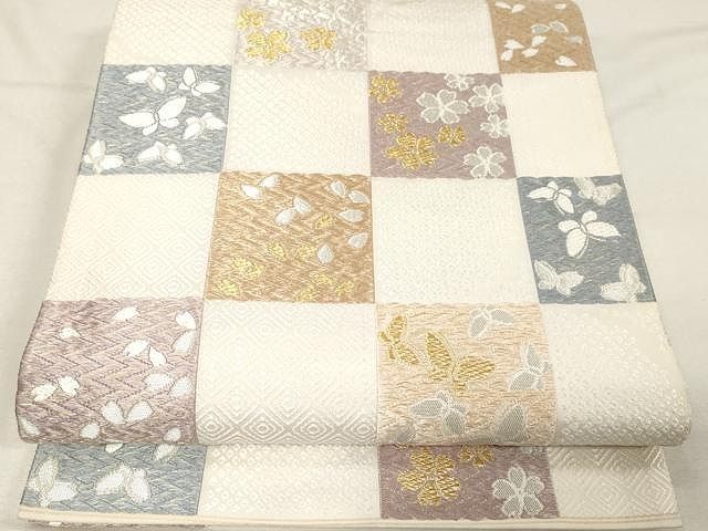 平和屋着物○六通柄袋帯 唐織 市松舞蝶花文 金銀糸 正絹 逸品