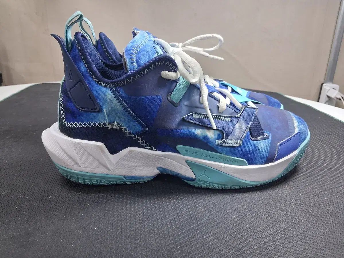 軽量|生活防水 バスケットシューズ