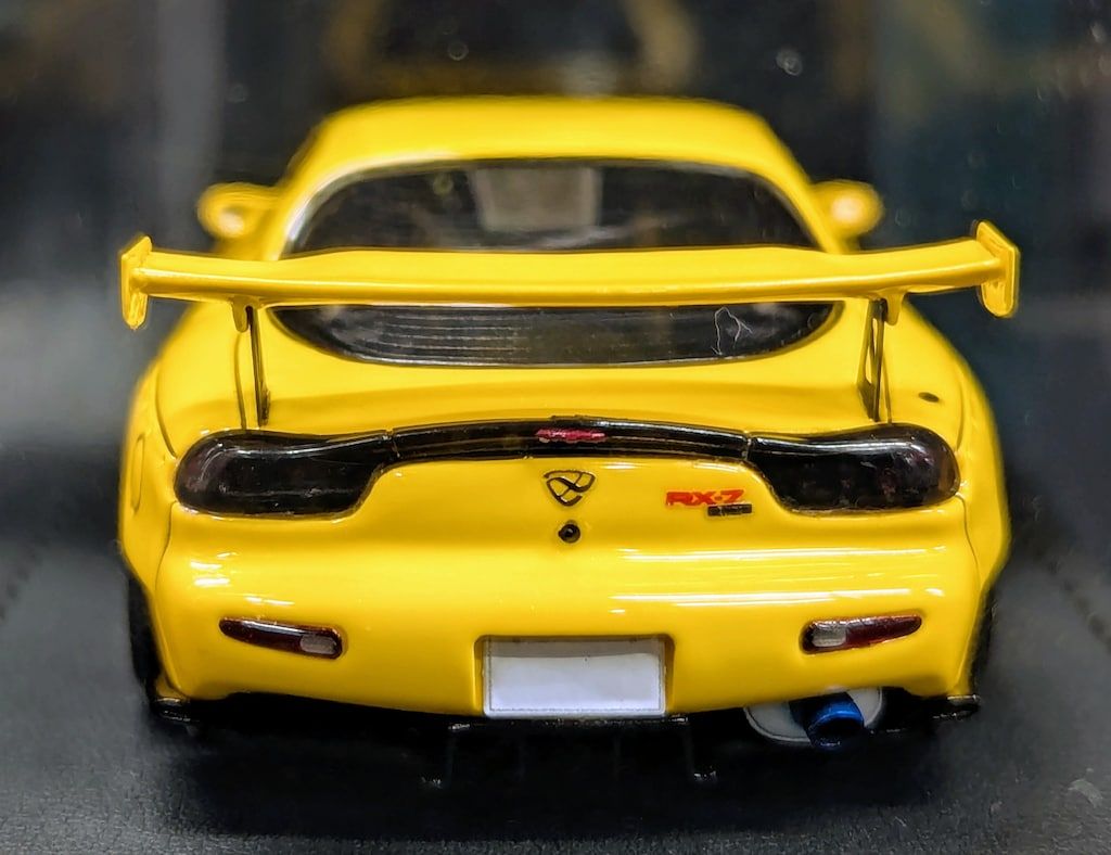 ignition model 1/43 INITIAL D Mazda RX-7 (FD3S) Yellow With