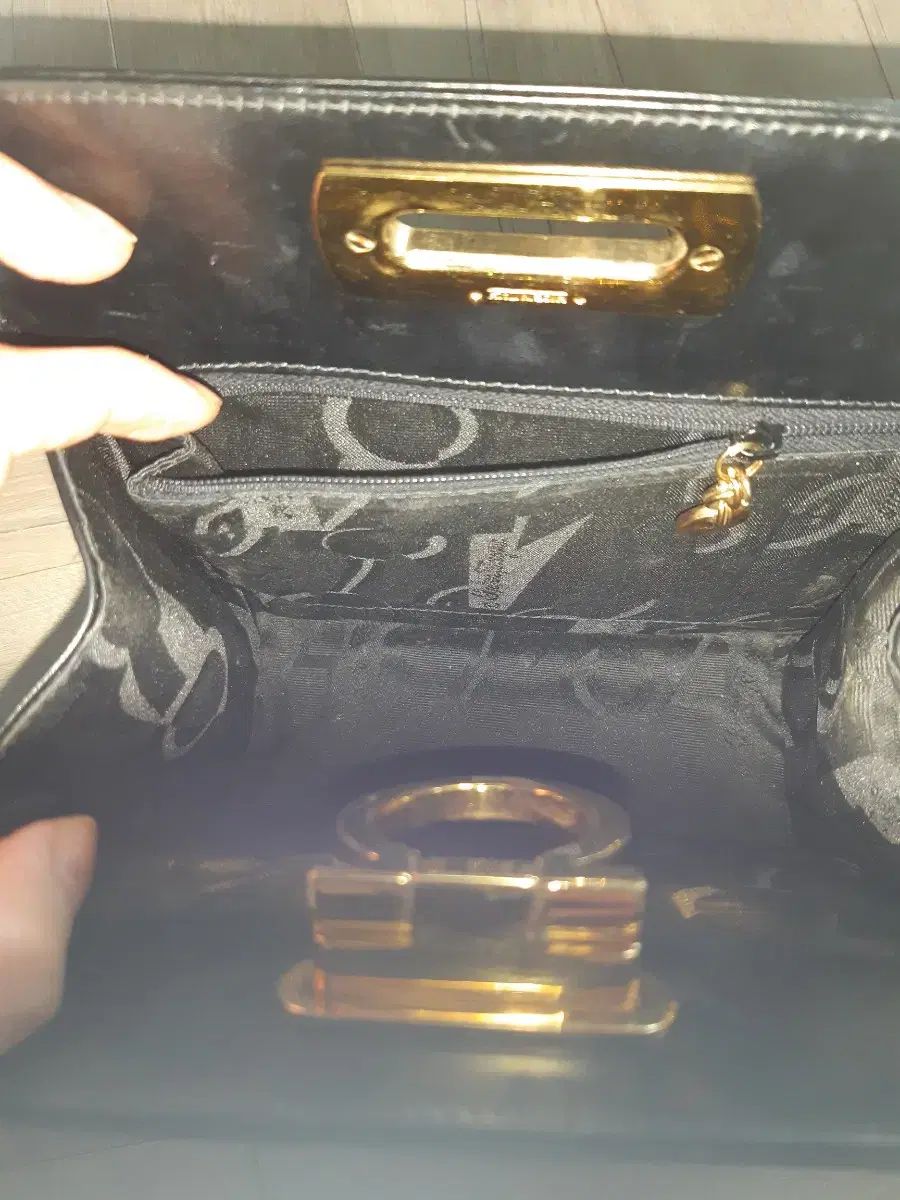 チェーンバッグ