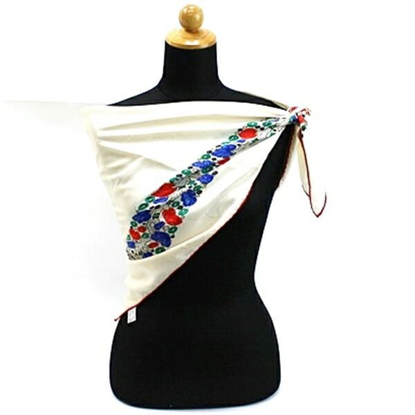 美品！カルティエ マストドゥカルティエ シルク スカーフ アイボリー 宝石柄 カルティエ マストドゥカルティエ シルク スカーフ アイボリー