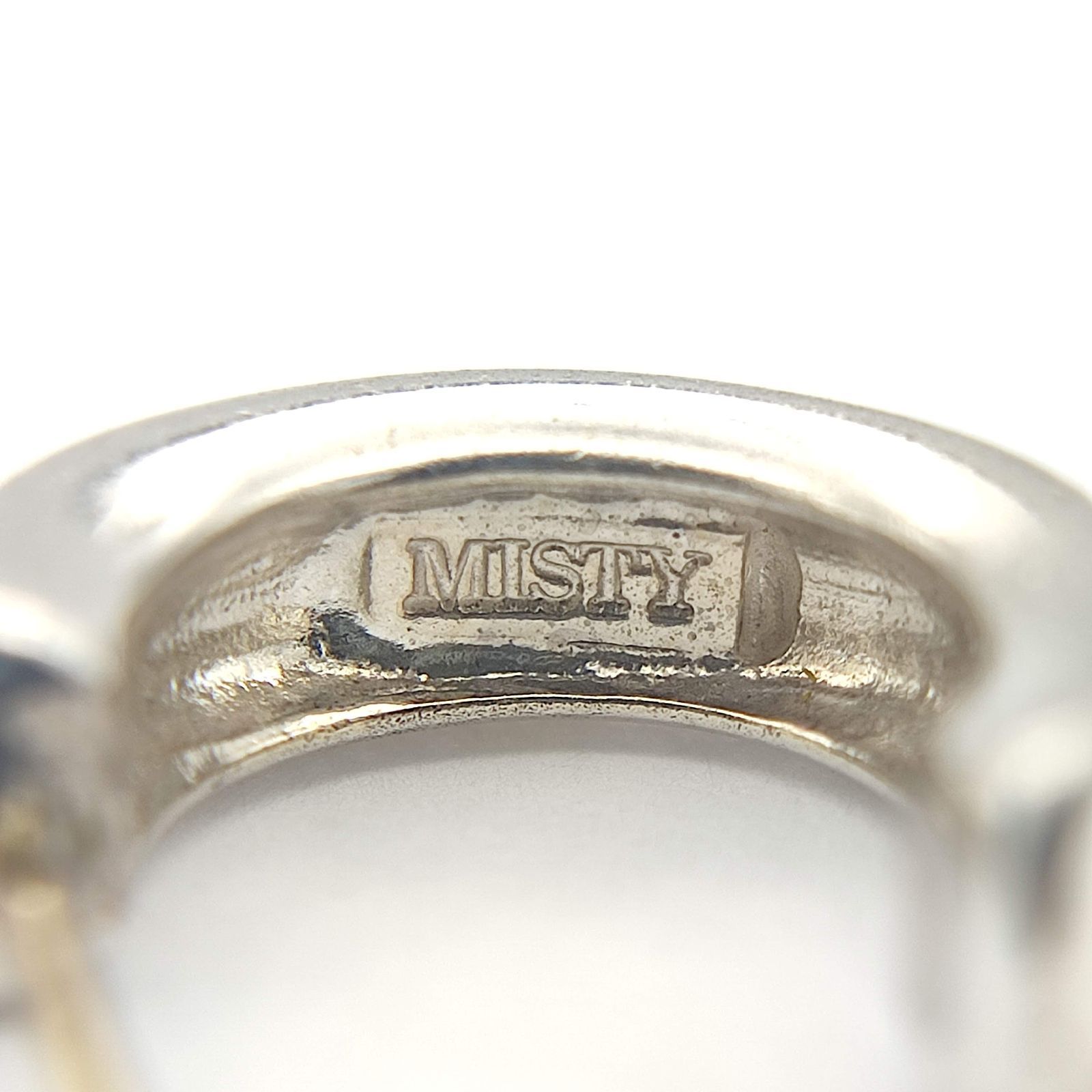 美品】MISTY ミスティ フープデザインピアス シルバー925 - メルカリ