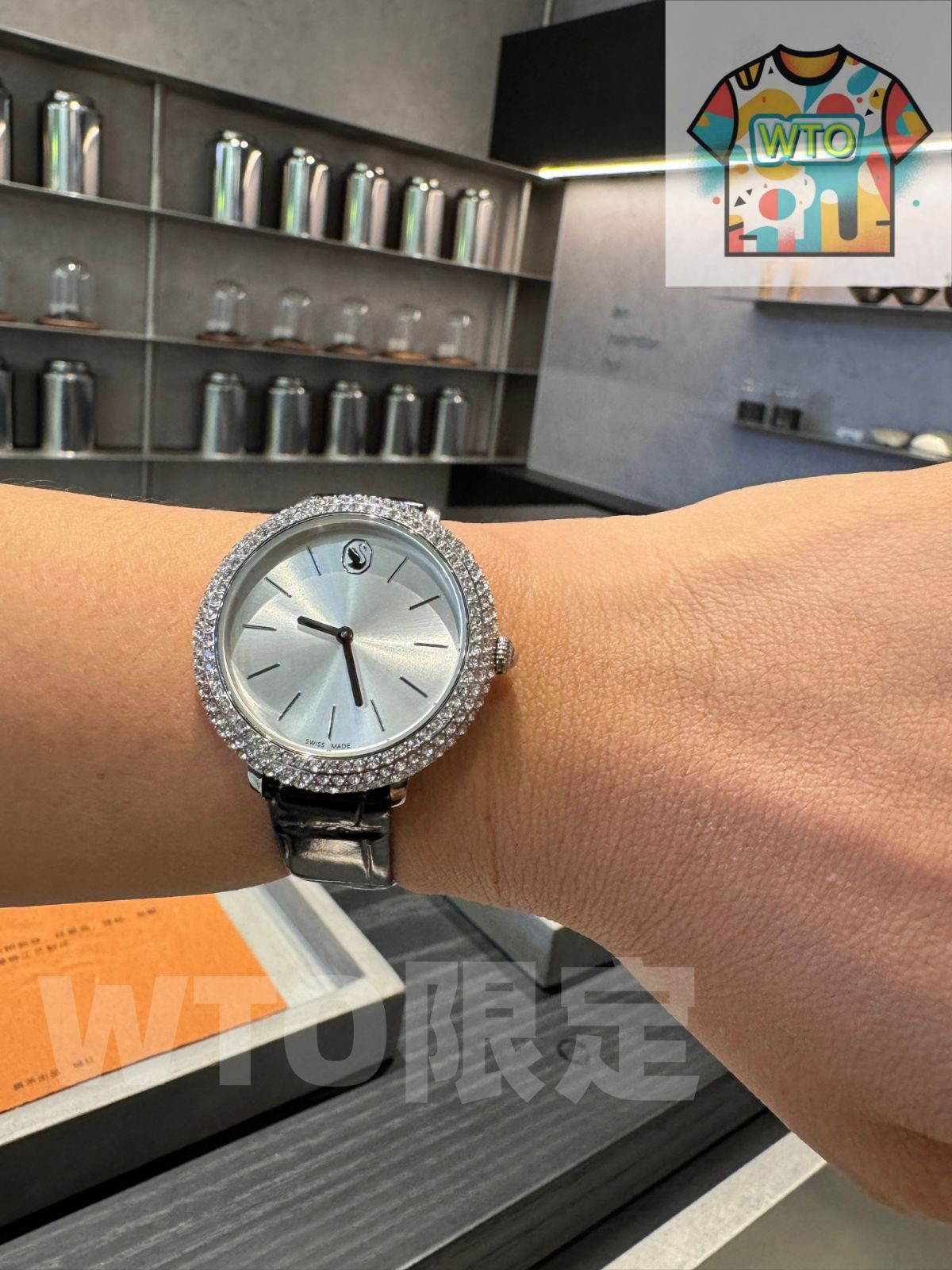 ⭐SWAROVSKI⭐時計⭐ Dextera chain ウォッチ, スイス製, クリスタルを使った