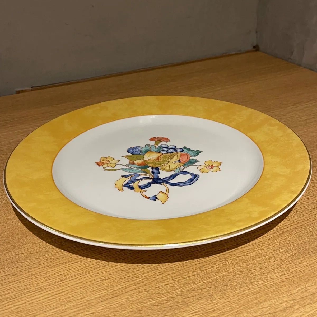BERNARDAUD LIMOGES 直径約31cm ベルナルド　リモージュ BERNARDAUD LIMOGES 直径約31cm ベルナルド リモージュ - メルカリ