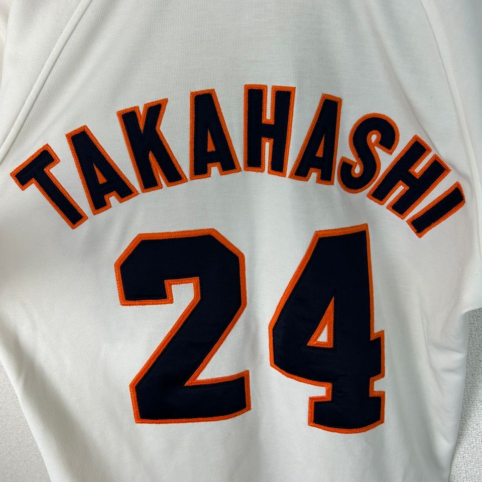 ジャイアンツ　ユニフォーム　DESCENTE製　高橋由伸　Mサイズ DESCENTE デサント 読売ジャイアンツ 高橋由伸 24 ユニフォーム M