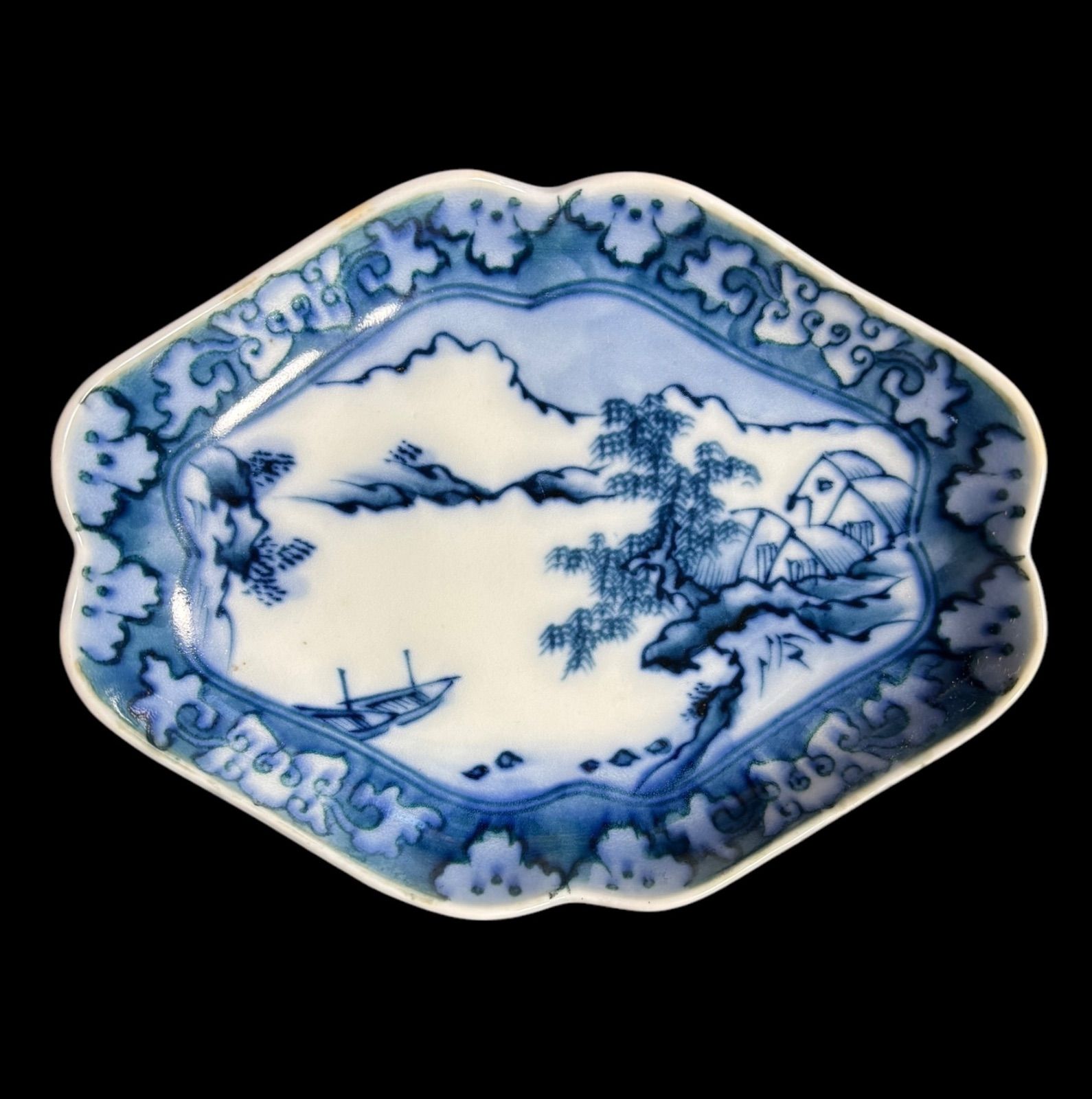 2客セット】古伊万里 染付 菱形変形皿 [山水風景絵] 鉢 取り皿