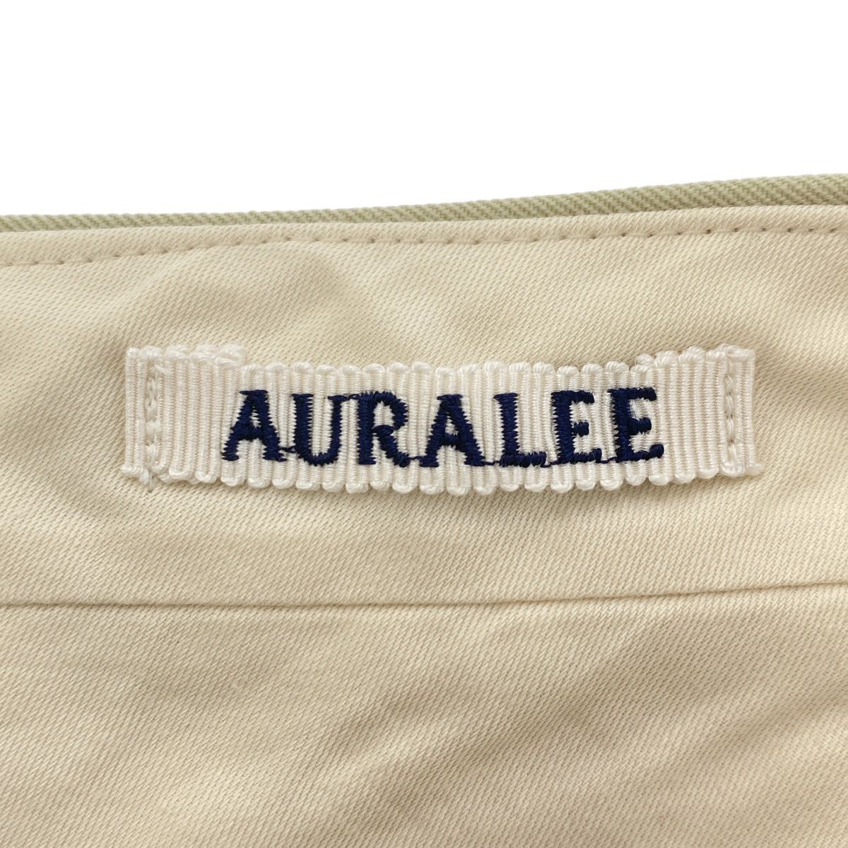 A24AP04MG イエロー系