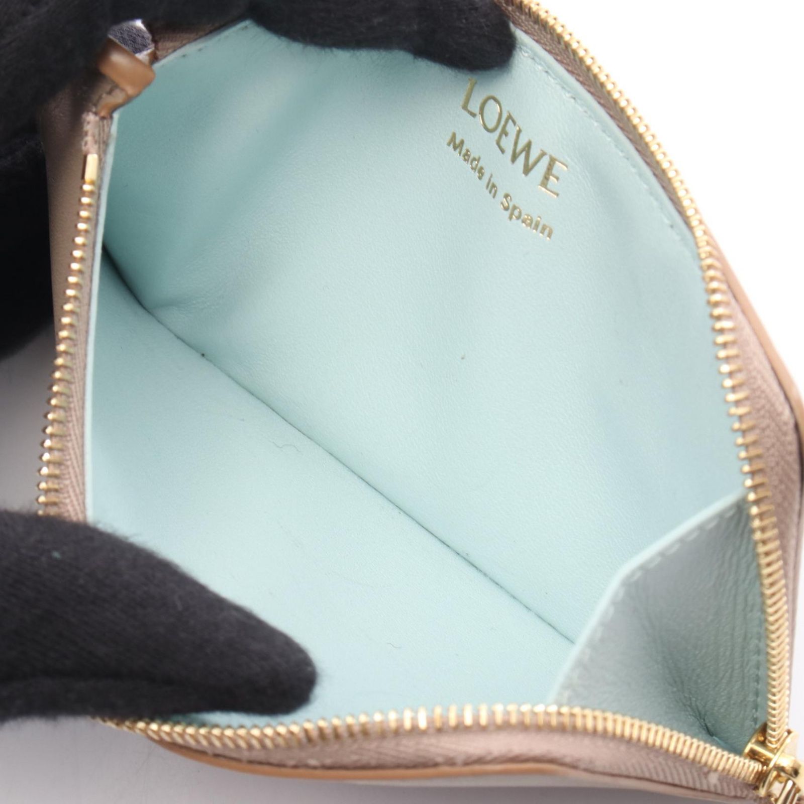 ロエベ　LOEWE コインカードホルダー　新品同様　グレージュ系 LOEWE 新品同様品 ロエベ スクエア コインカードホルダー