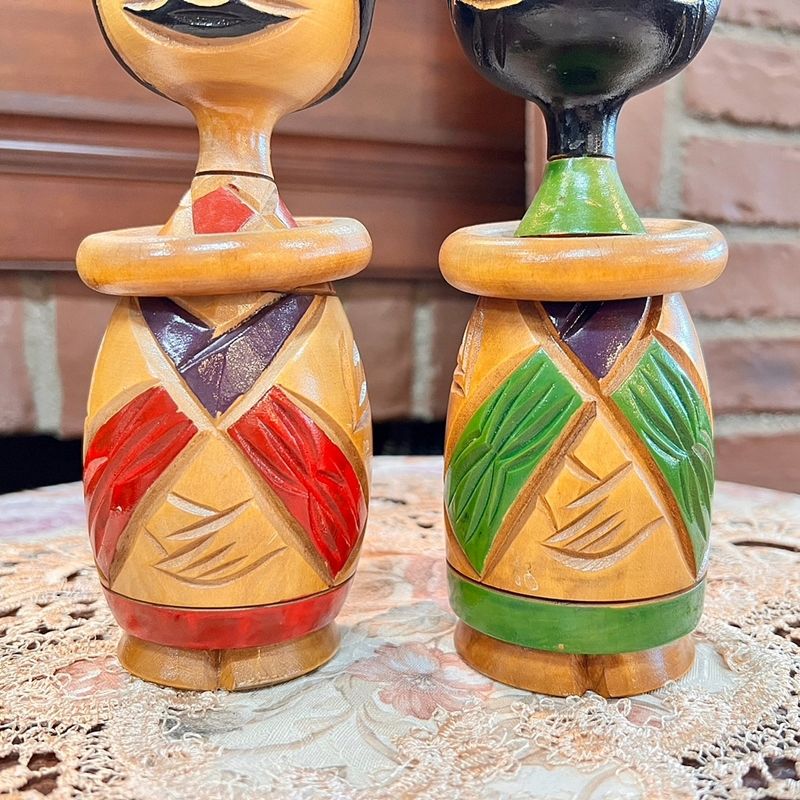 アイヌ木彫り 民芸品 1960年代 ヴィンテージ ニポポ人形 民芸品 置物 夫婦 アイヌ民族 ニポポ人形 夫婦 2体セット 木彫り民芸品 昭和レトロ