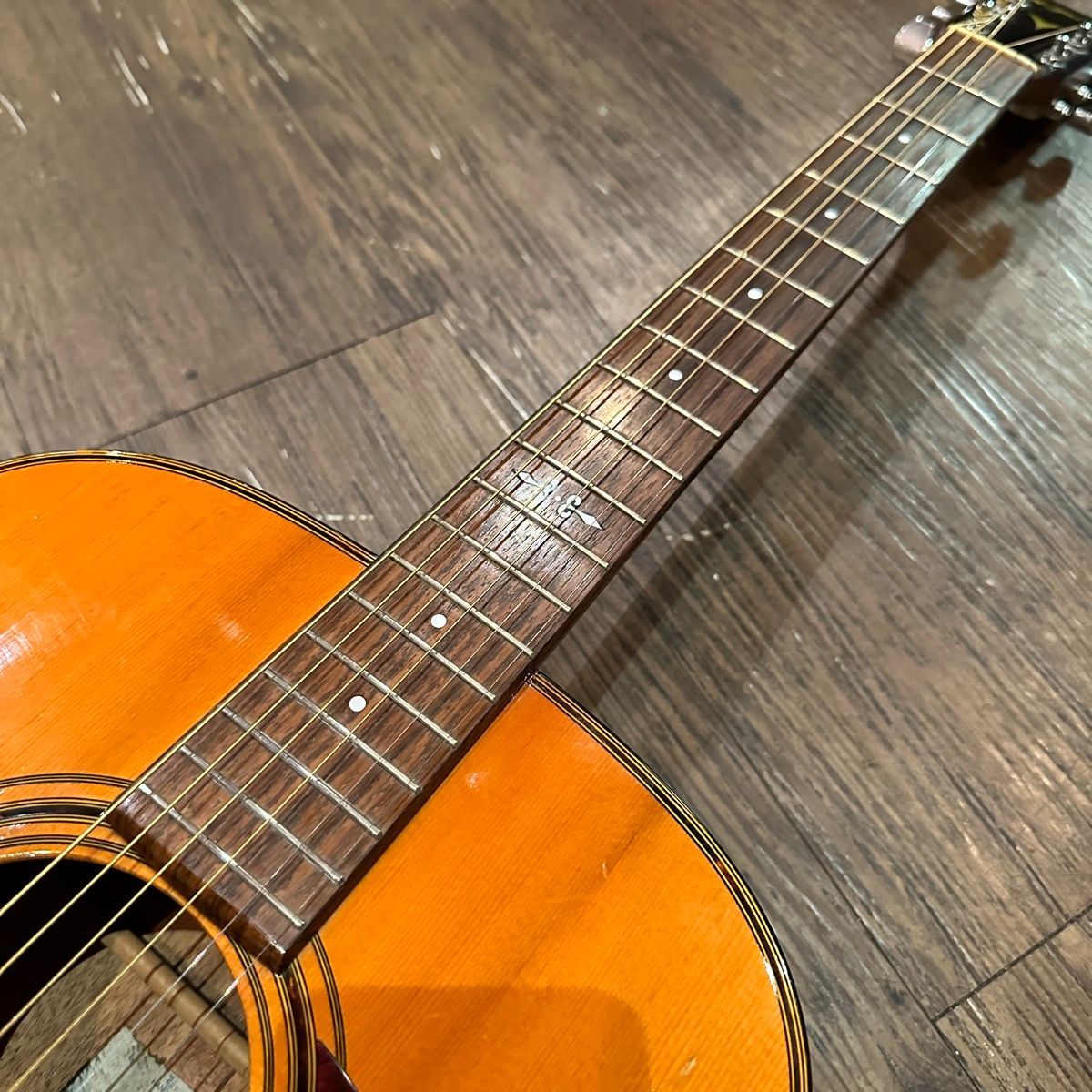 KヤイリSY-5ハワイアンコア60周年記念モデルハードケース付き。 K.yairi SY-5 アコースティックギター KヤイリSY-5ハワイアン