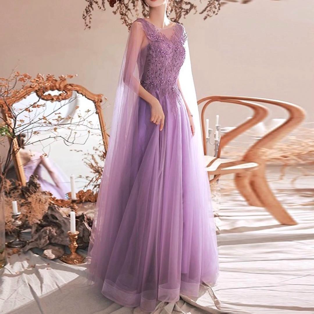 お花のデザインにチュールがオシャレでゴージャスなロングドレス