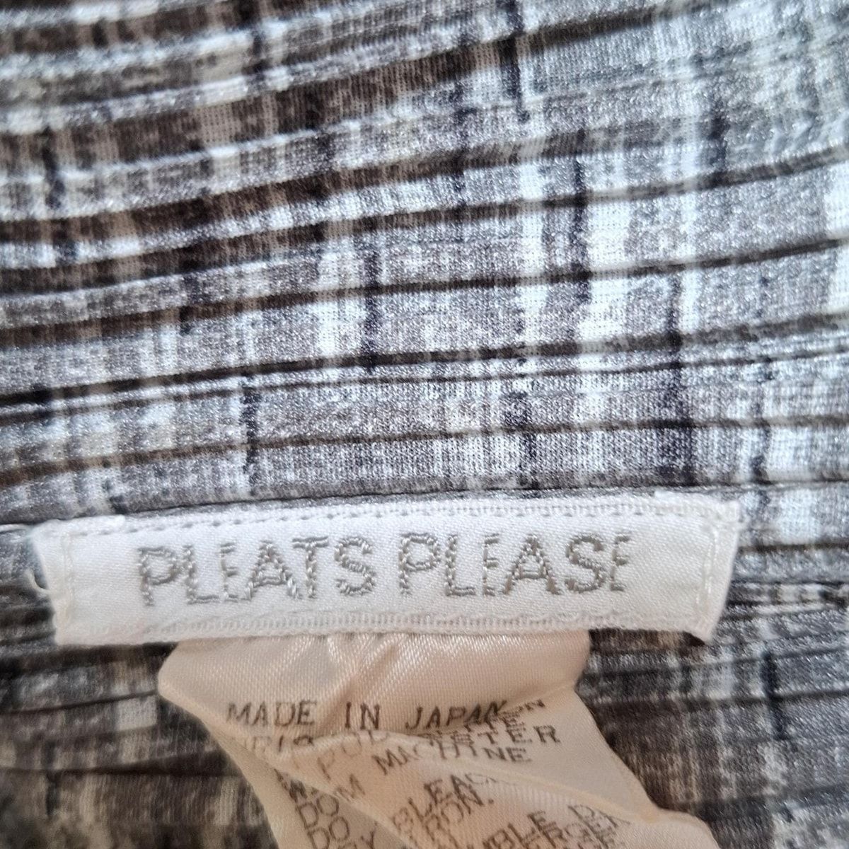 PLEATS PLEASE プリーツプリーツ 半袖カットソー ライトグレー PLEATS PLEASE(プリーツプリーズ) 半袖カットソー サイズ3 L