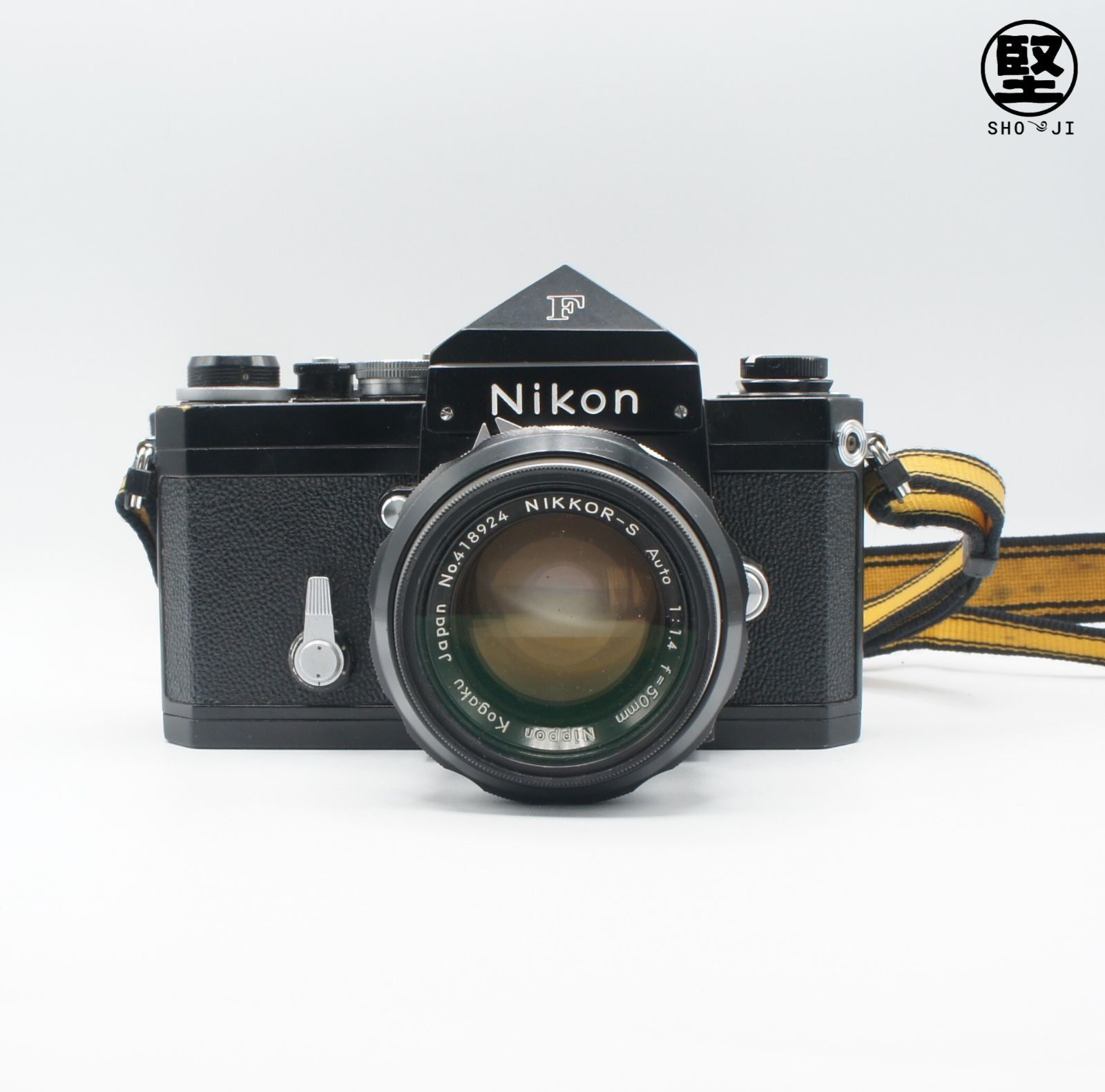 稀少完動品】Nikon F 黒アイレベル 富士山マーク シリアルF670 付属品多数 作例あり - メルカリ