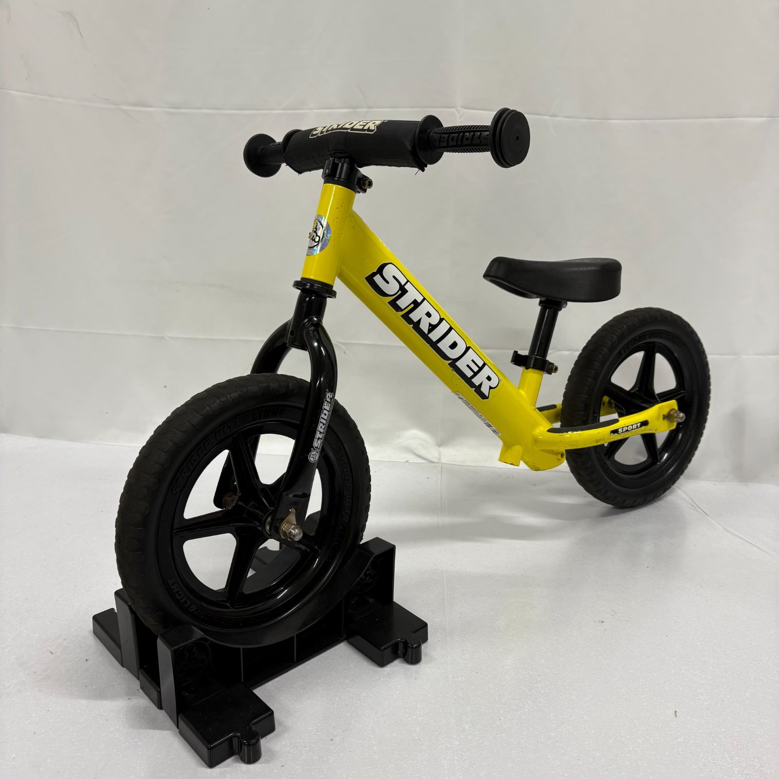 STRIDER 12 SPORT ストライダー スポーツ バランスバイク イエロー 黄色